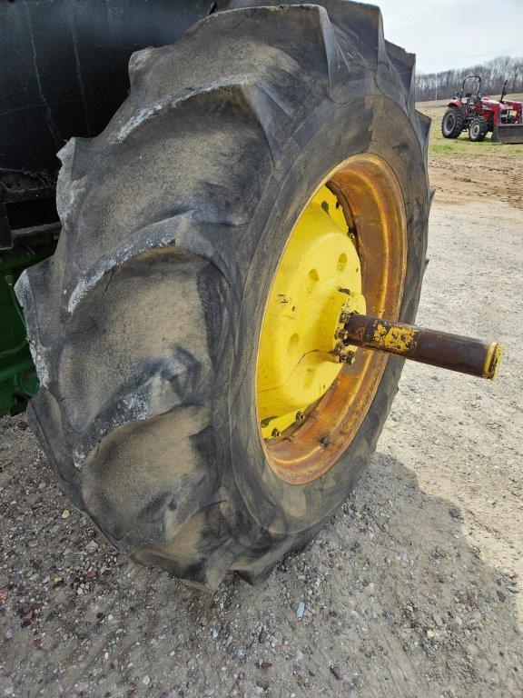 JD 4850 2WD Tractor