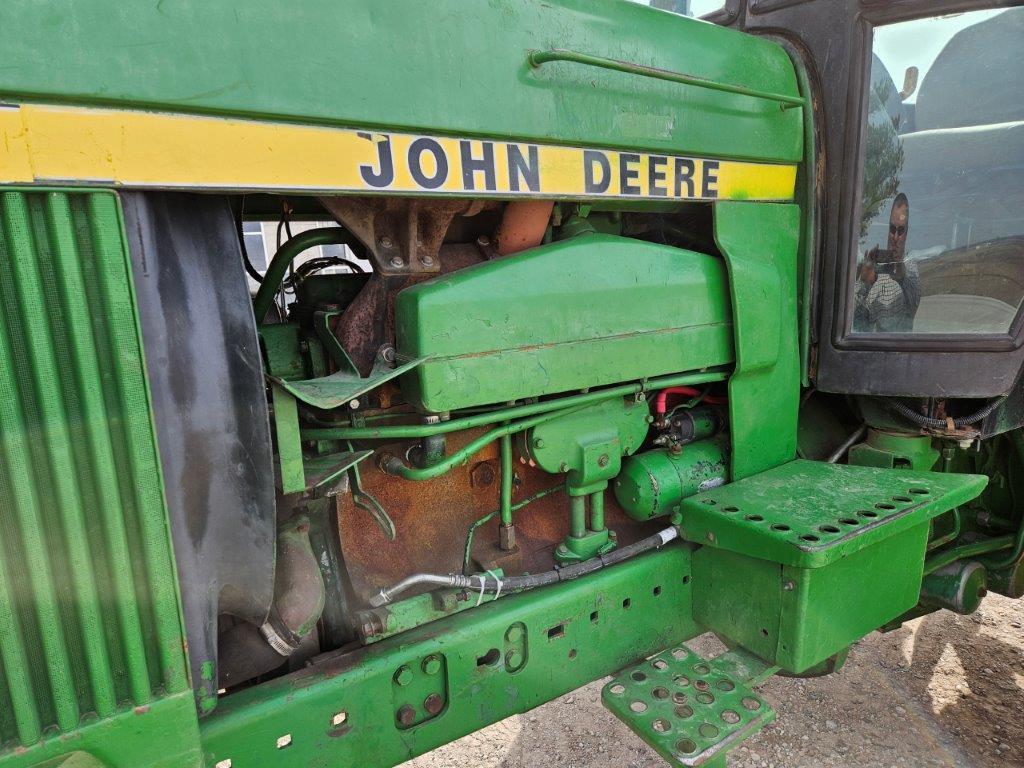 JD 4850 2WD Tractor