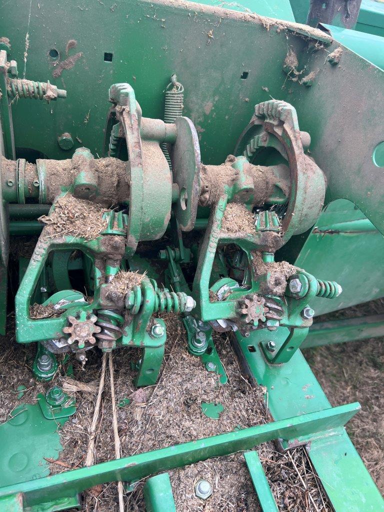 JD 328 square baler, 64" pickup, twine tie