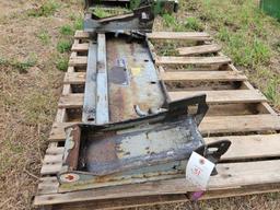 Loader adapter, Allied to skid ldr
