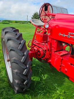 1956 IH Farmall 400 G Tractor