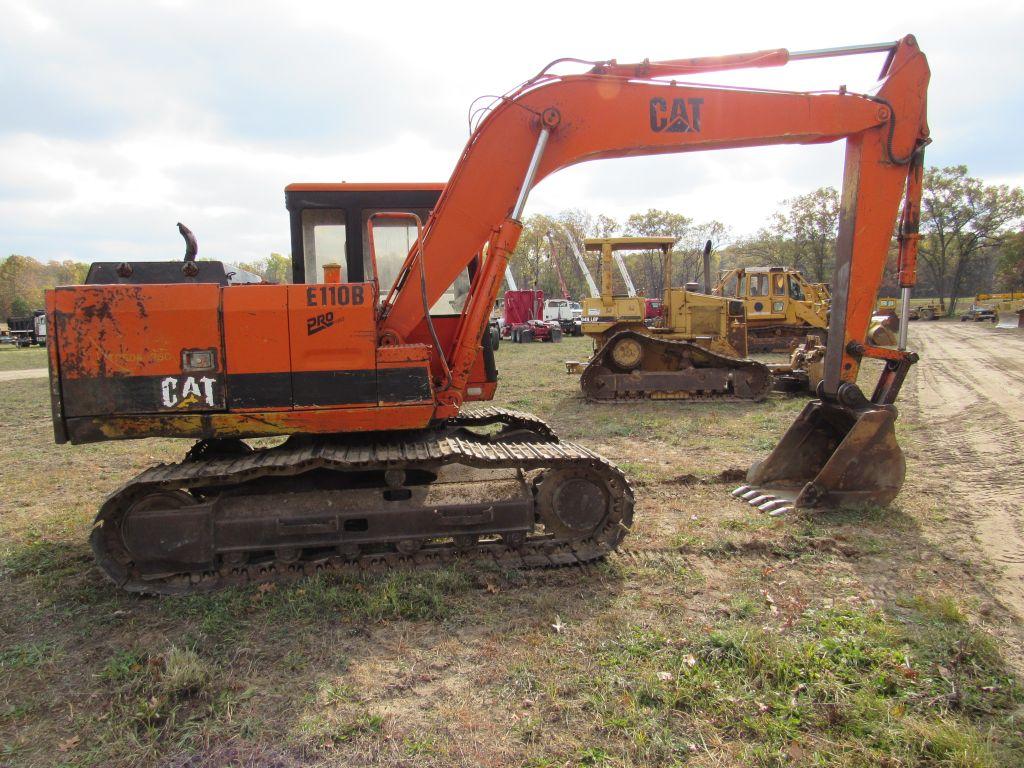 Caterpillar 110B Hydraulic Excavator