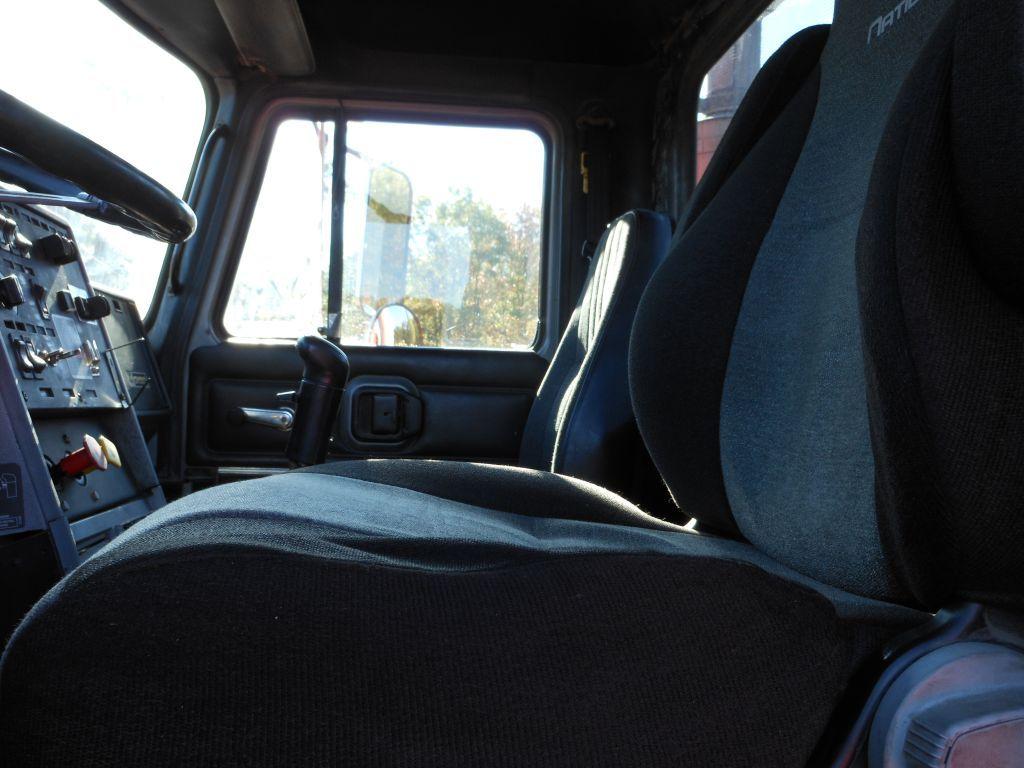 2000 Mack CH613 Day Cab Truck Tractor
