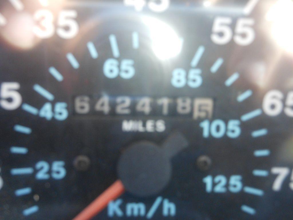 2000 Mack CH613 Day Cab Truck Tractor
