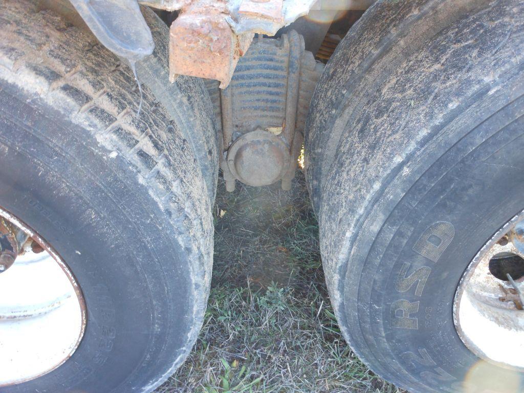 1996 Mack DM690S Tri-Axle Rolloff Truck