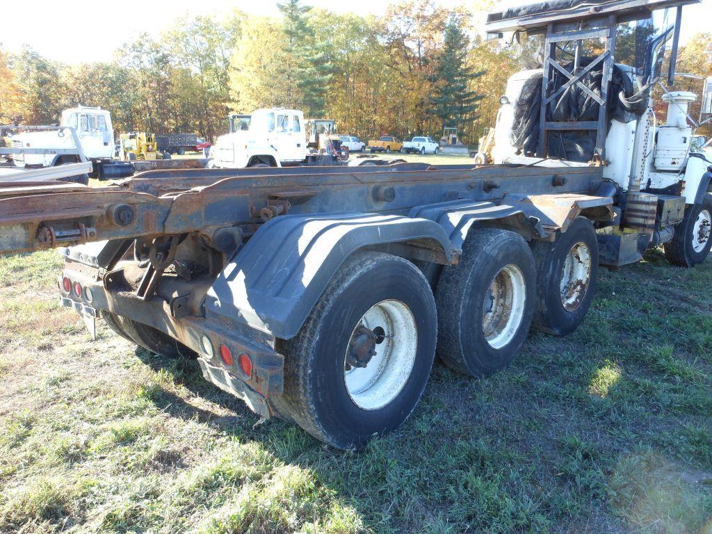 1996 Mack DM690S Tri-Axle Rolloff Truck
