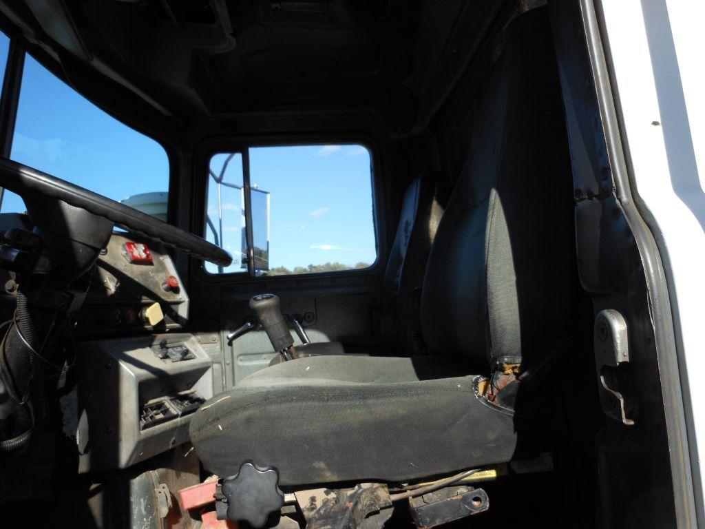 1996 Mack DM690S Tri-Axle Rolloff Truck