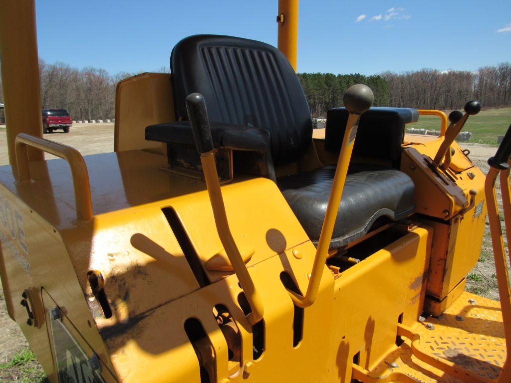 John Deere 450E Long Track Crawler Dozer
