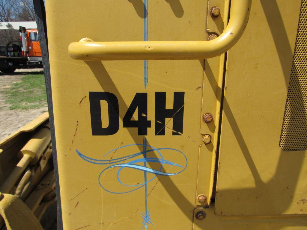 Cat D4H Dozer