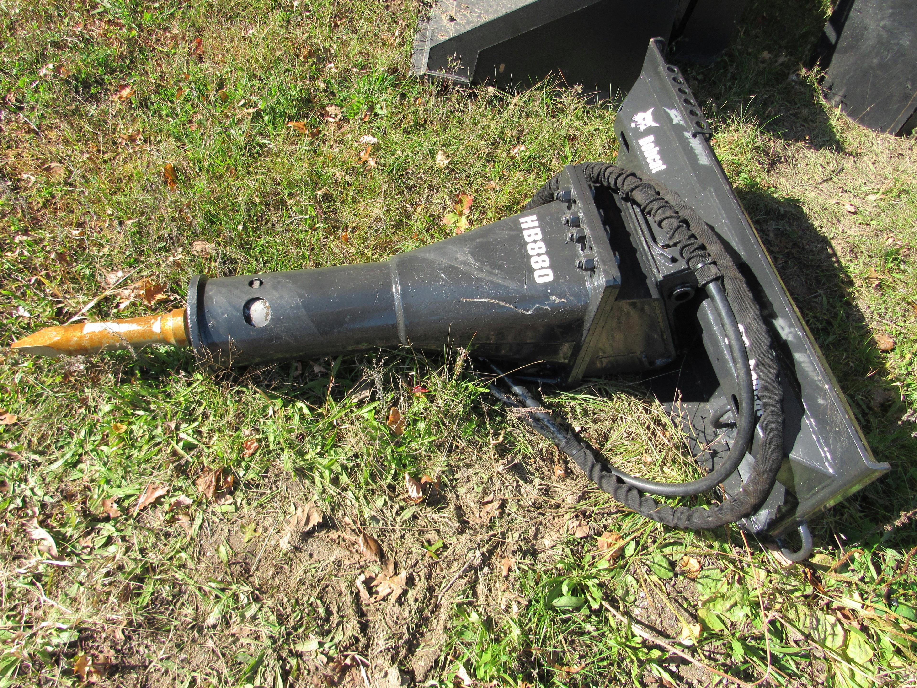 Bobcat HD880 Hydraulic Hammer Attachment