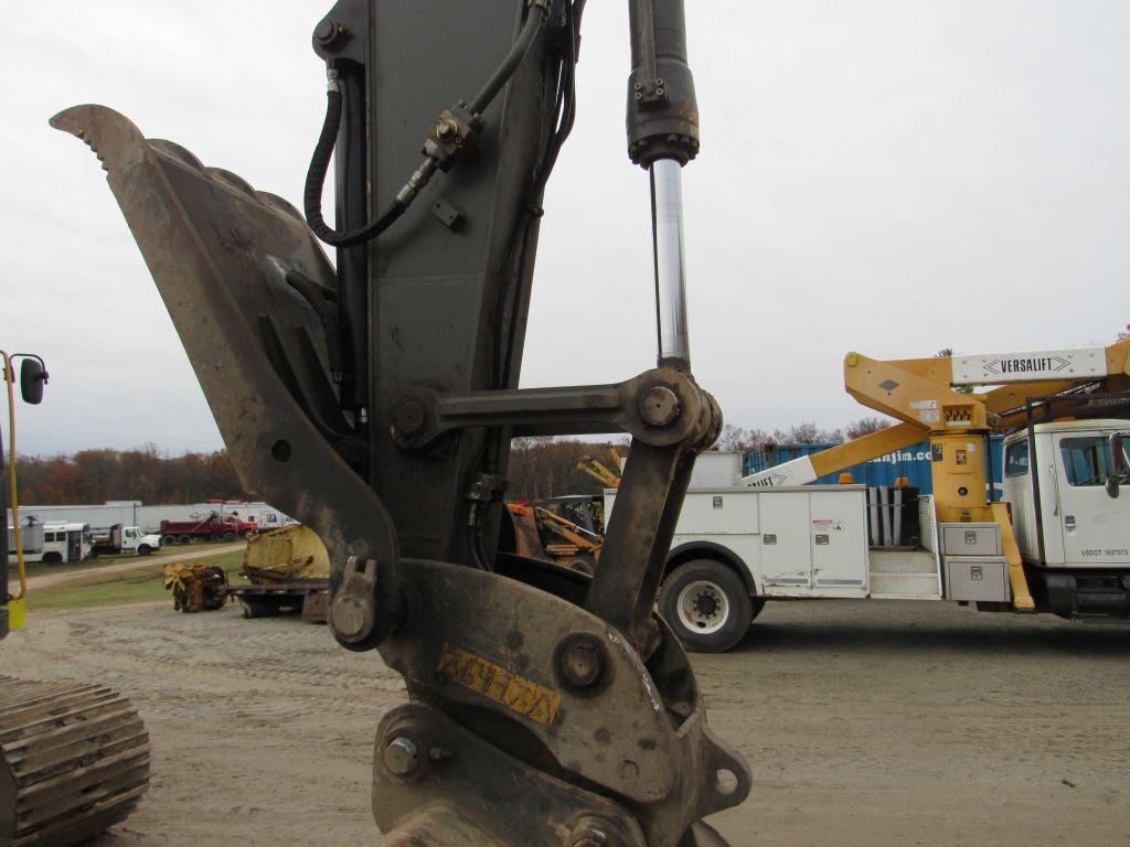 2012 Volvo EC210CL Excavator