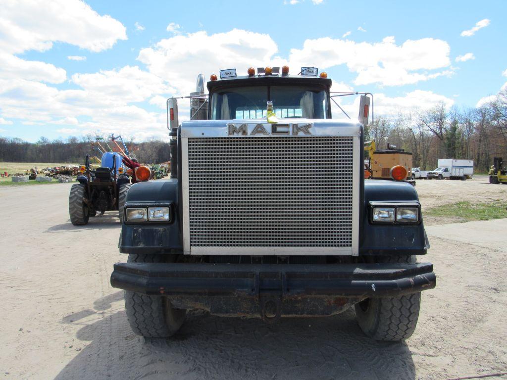 1992 Mack 753 RW Superliner
