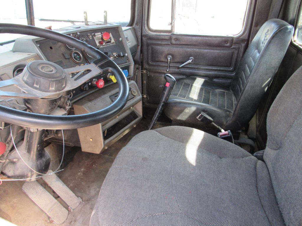 1992 Mack 753 RW Superliner