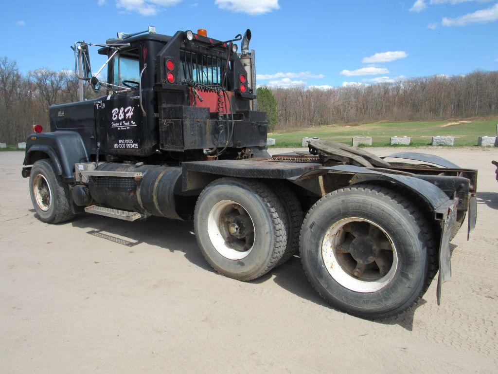 1992 Mack 753 RW Superliner