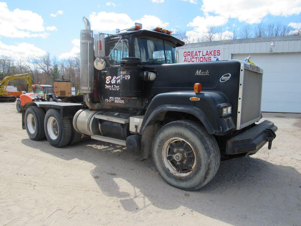 1992 Mack 753 RW Superliner
