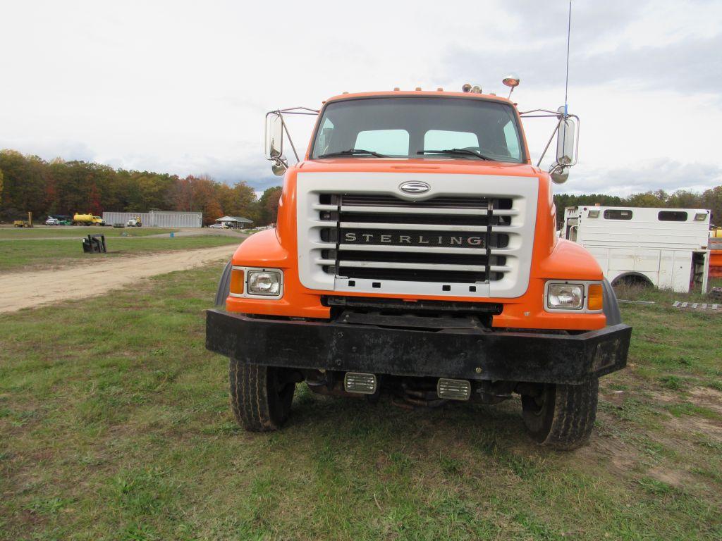 2001 Sterling LT9511 Day Cab