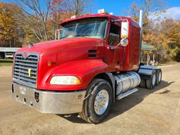 2006 Mack CXN613 Sleeper