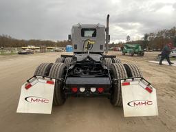 2020 Kenworth T880 Day Cab