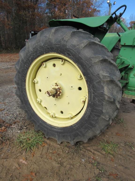 John Deere 4010 Farm Tractor