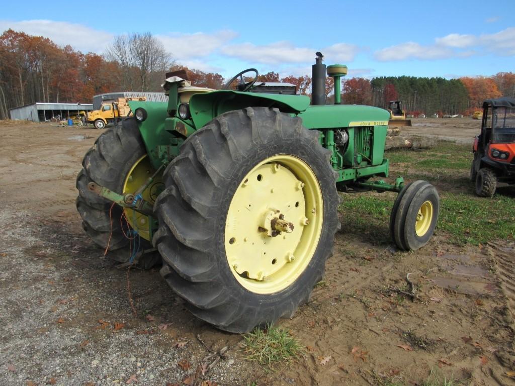 John Deere 4010 Farm Tractor