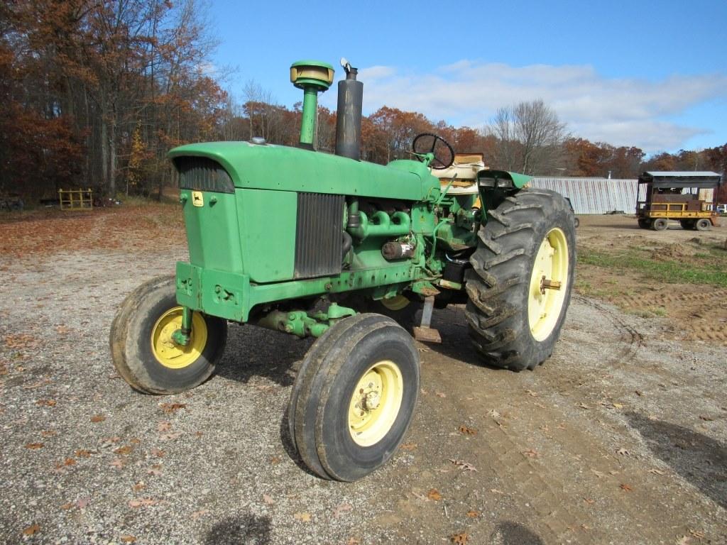 John Deere 4010 Farm Tractor