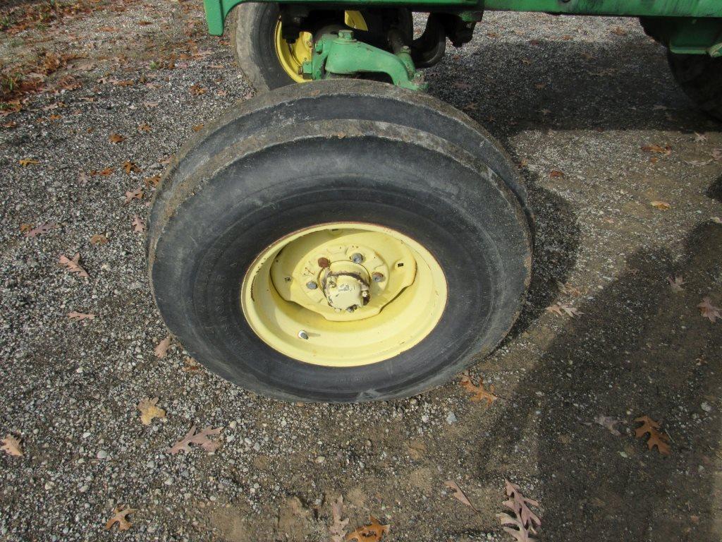 John Deere 4010 Farm Tractor