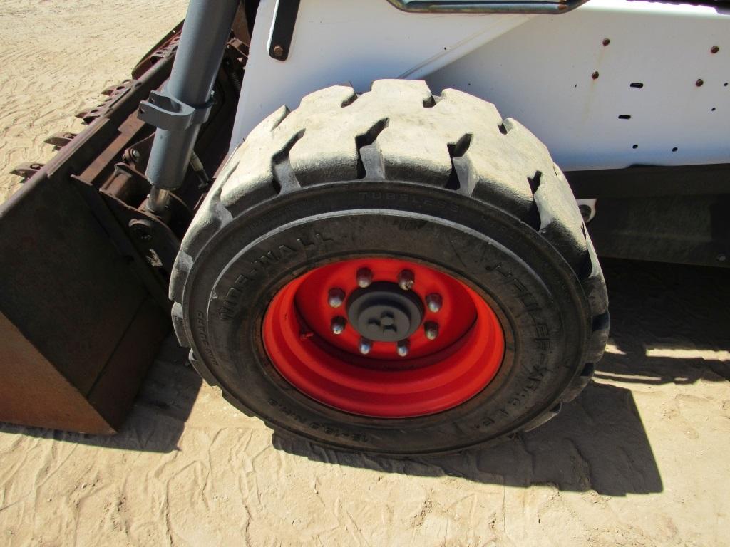 Bobcat 873 Skid Steer