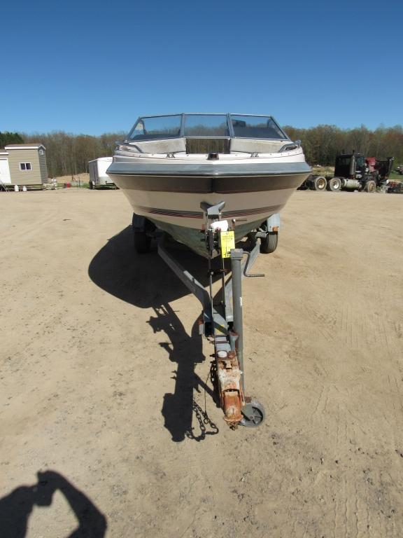 1987 Bayliner Capri Boat