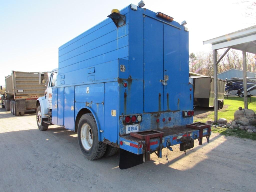 2002 International 4700 Service Truck