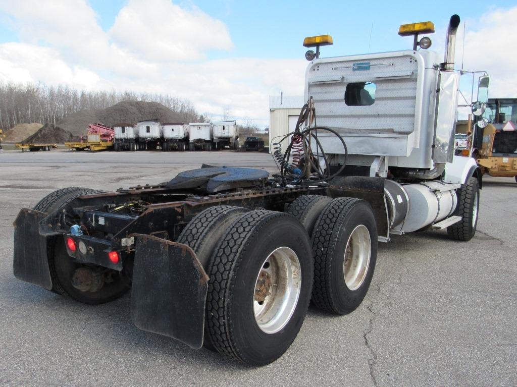 1997 Kenworth T800 Day Cab