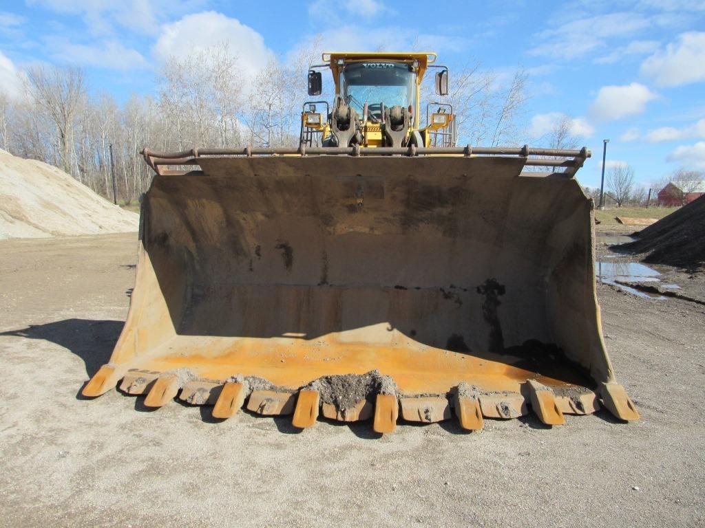 2005 Volvo L330E Wheel Loader