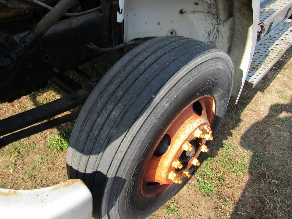 2003 Freightliner FL70 Day Cab