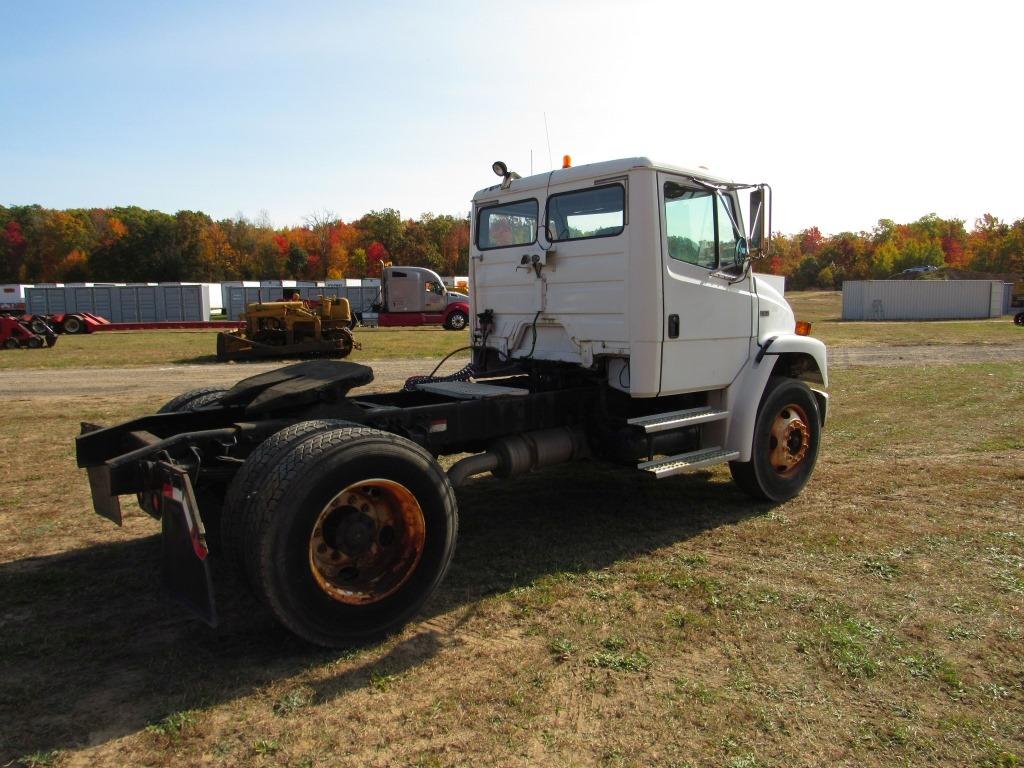 2003 Freightliner FL70 Day Cab