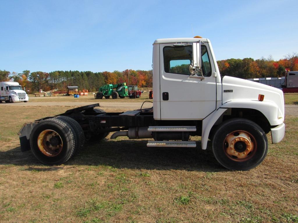 2003 Freightliner FL70 Day Cab