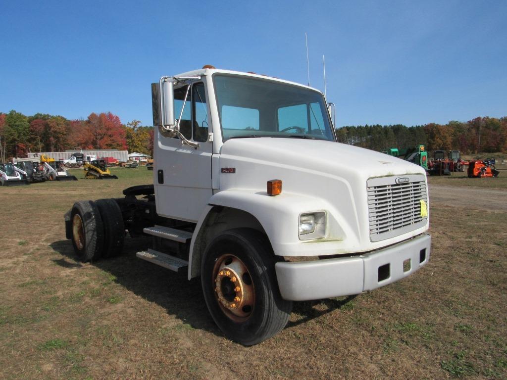2003 Freightliner FL70 Day Cab