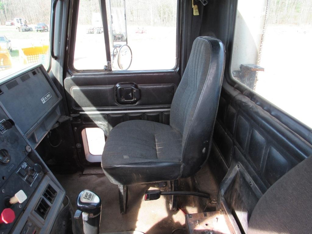 2000 Mack CL713 Day Cab