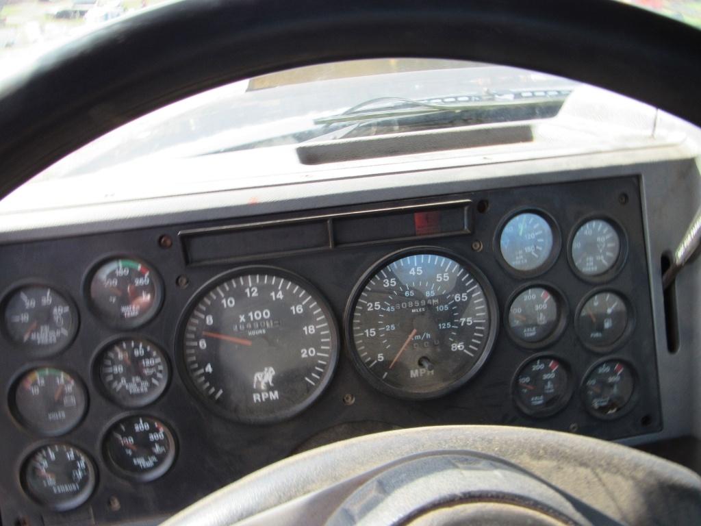 2000 Mack CL713 Day Cab