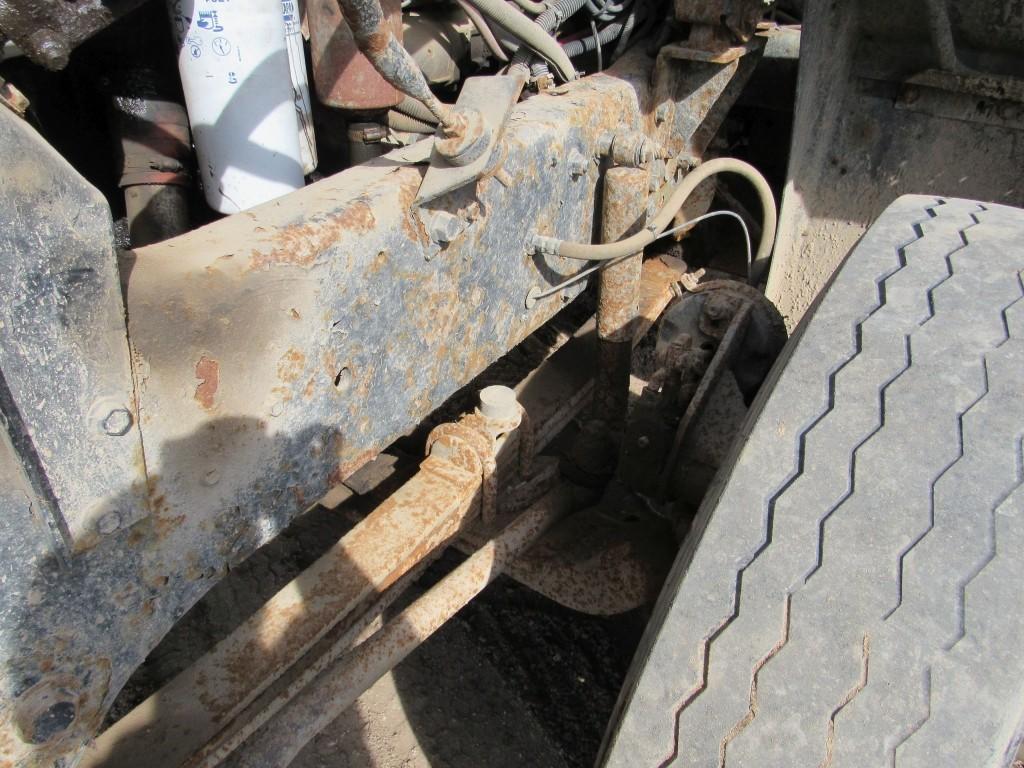 2000 Mack CL713 Day Cab