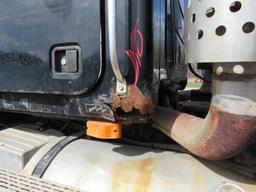 2000 Mack CL713 Day Cab