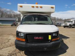 2004 GMC 3500 Utility Van