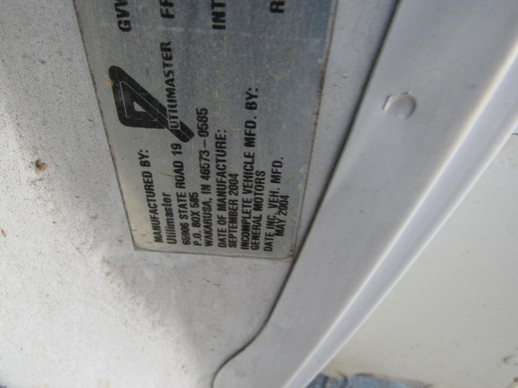 2004 GMC 3500 Utility Van