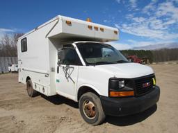 2004 GMC 3500 Utility Van