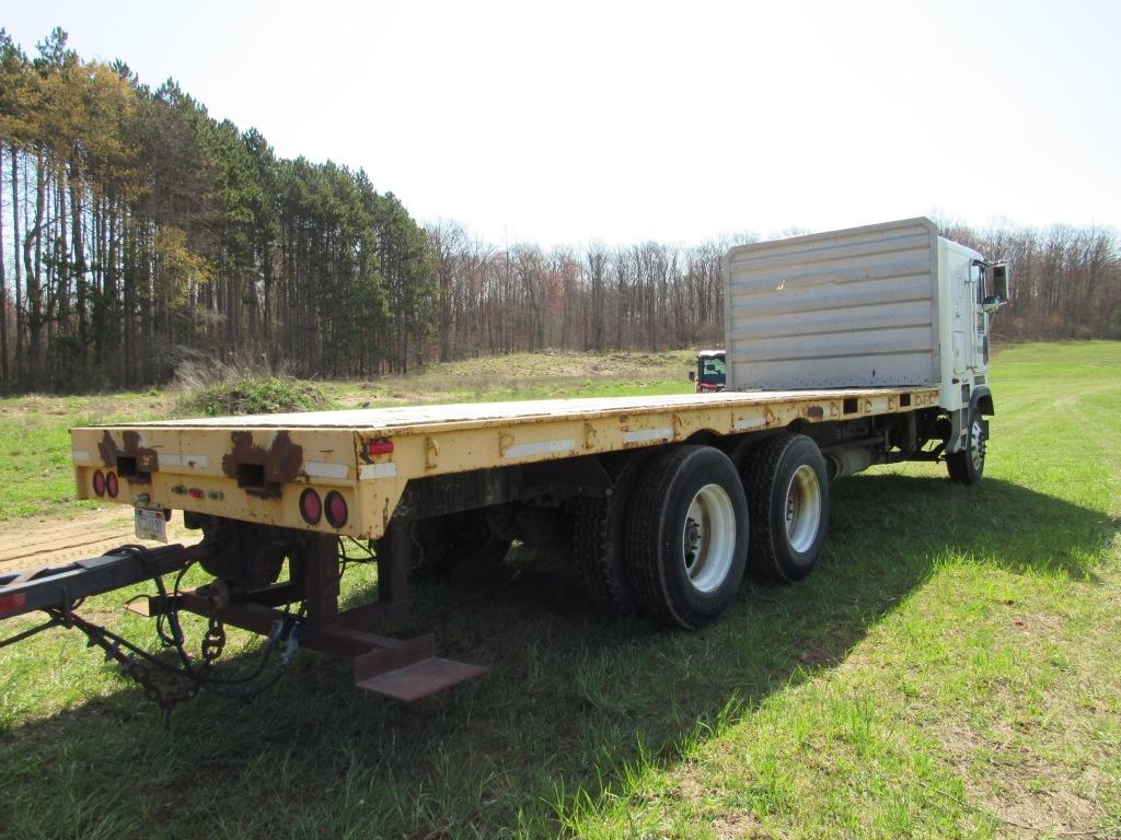 1999 Freightliner Cabover Sleeper