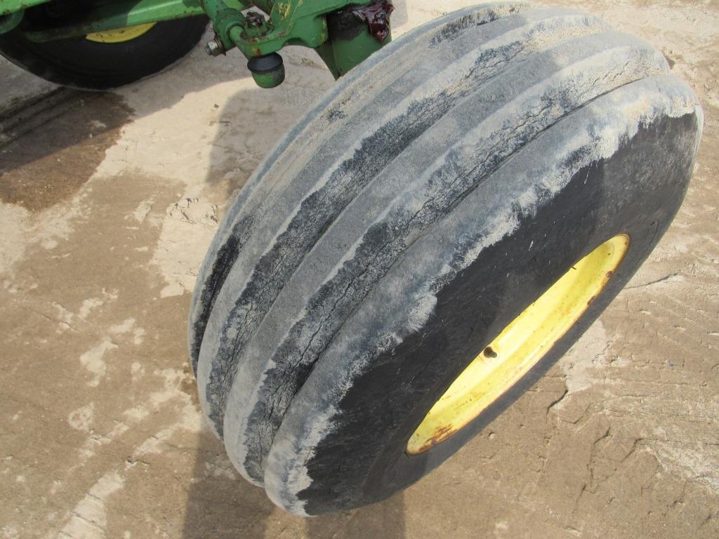 John Deere 2630 Farm Tractor