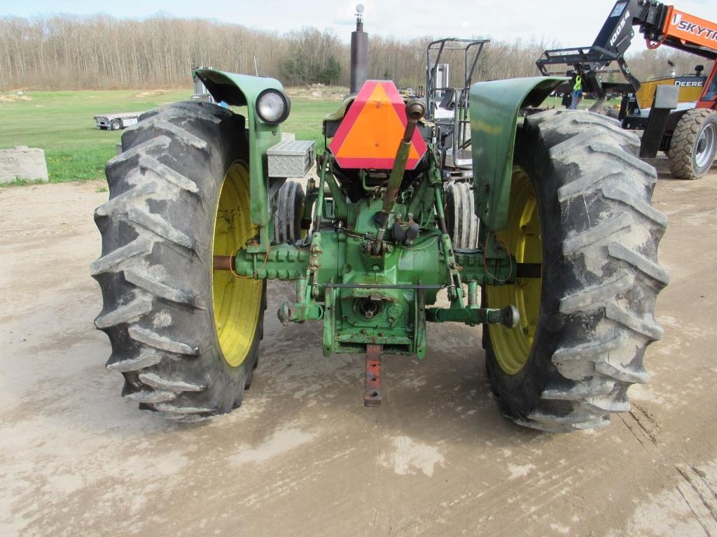 John Deere 2630 Farm Tractor