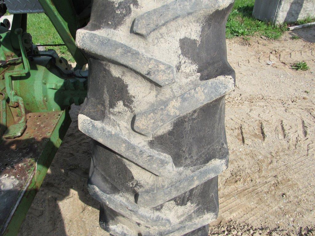 John Deere 2630 Farm Tractor