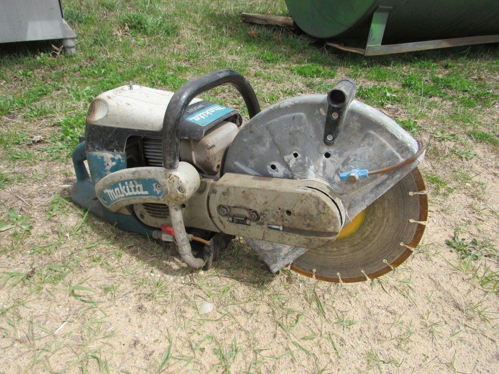 Makita DPC7311 Concrete Saw
