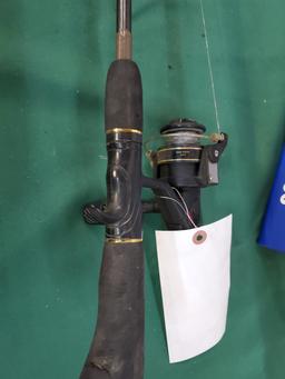 SHAKESP. MUSTANG OPEN FACE REEL W/ ZEBCO GLASS 5'5" ROD