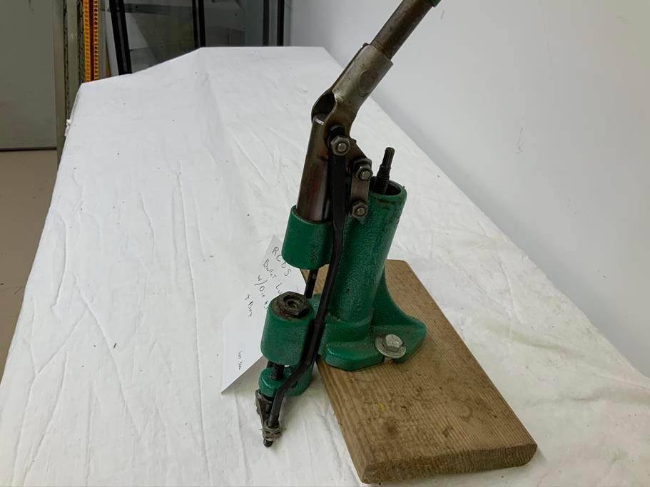 RCBS bullet lube-sizer with die and punch and box