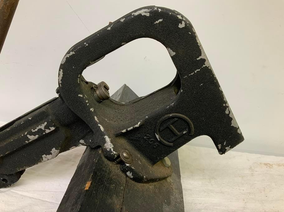Vintage CH reloading press with 3 die bars, will ship without wood